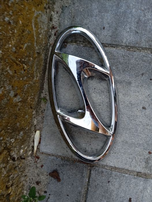 Znaczek emblemat logo przód Hyundai Tucson IV 4 Oryginał