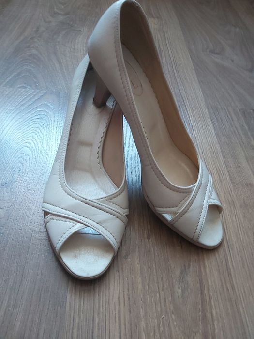 Sprzedam buty damskie r.38 wkładka 25 cm