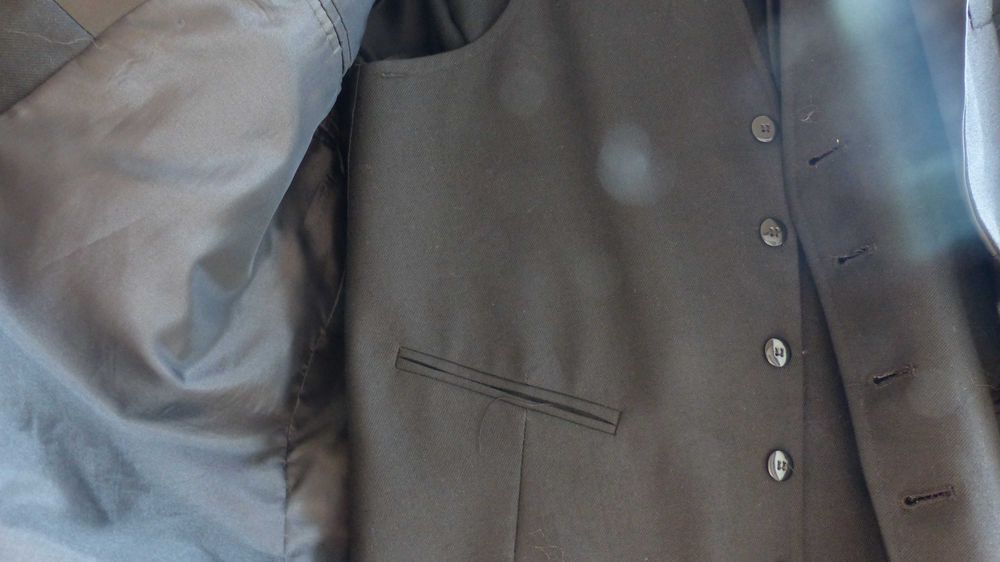 Traje académico novo