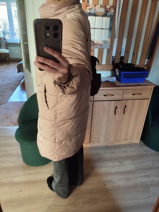 Płaszcz zimowy beżowy Reserved r.L