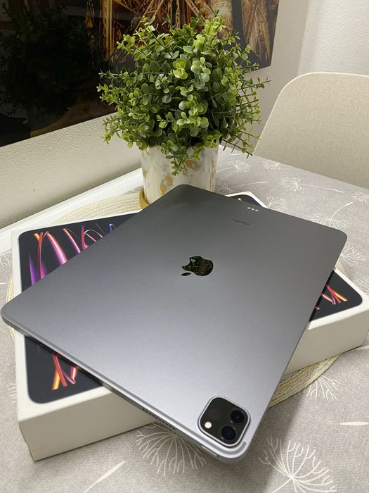 iPad Pro || 12.9” || 6a Geração || 512 GB || Fatura e Garantia!