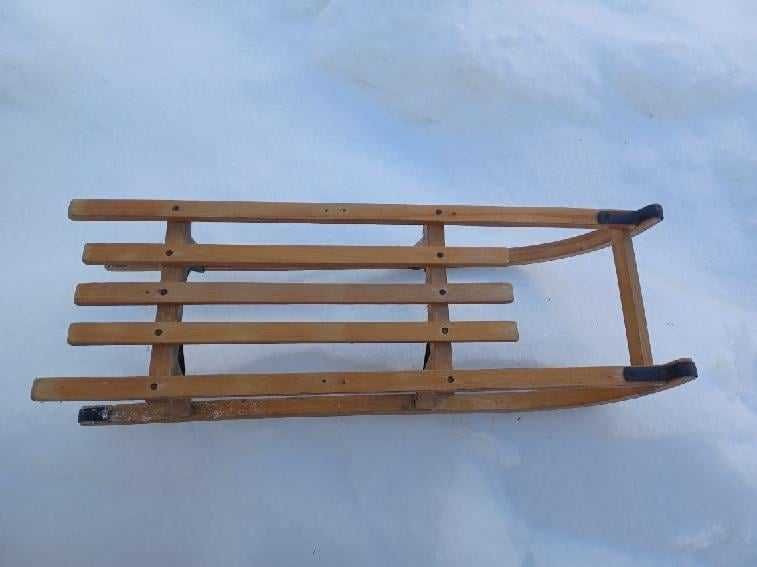 Sanki drewniane używane, stan dobry