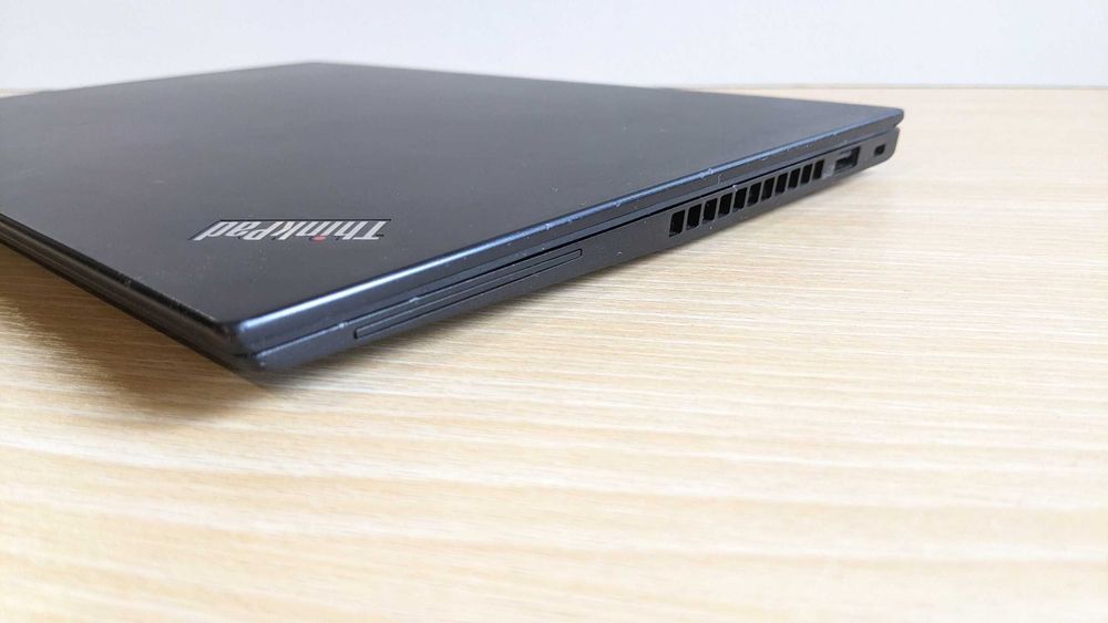 Сучасний Lenovo ThinkPad T490s i5\8gb\250gb\IPS\акумулятор у гарному стані