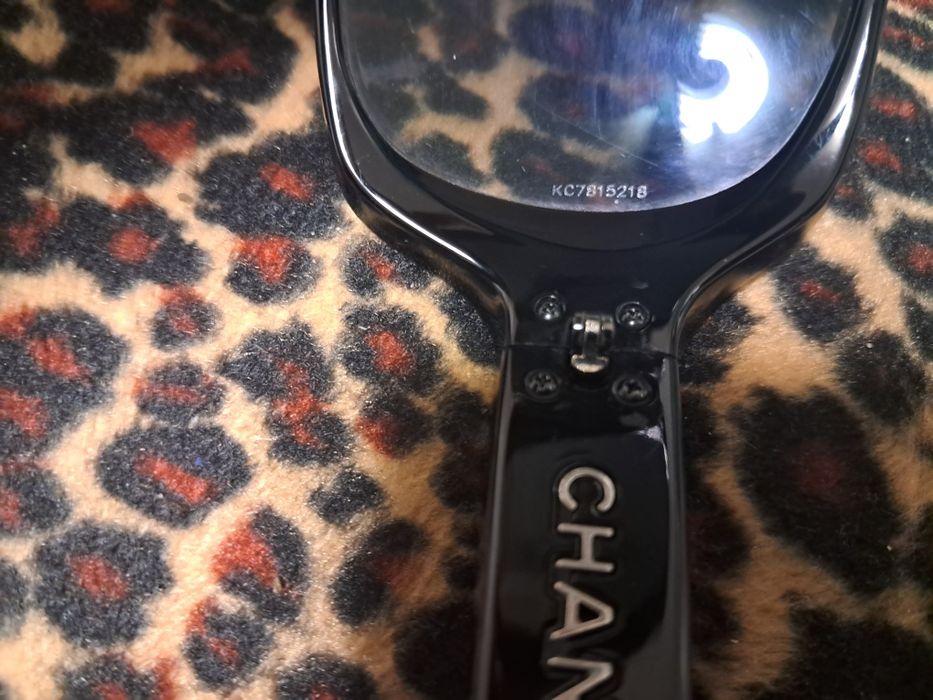 Сонцезахисні оригінальні окуляри CHANEL