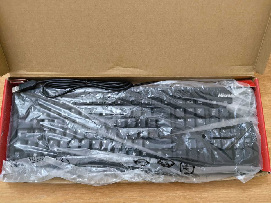 Teclado Microsoft Wired Keyboard 600 – Novo (Nunca Usado)462106245653473281