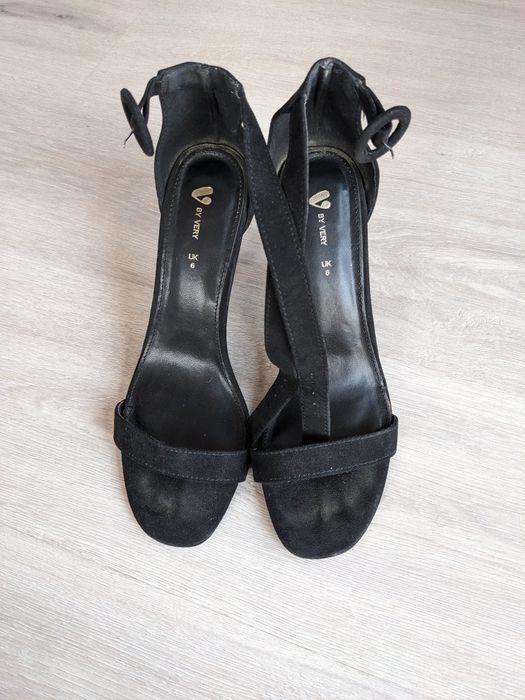 Buty szpilki sandały wieczorowe