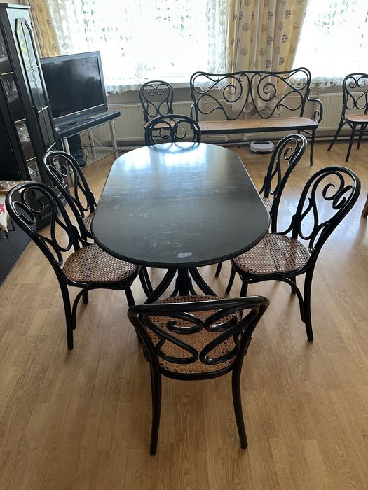 Ręcznie gięte meble z Jasienicy