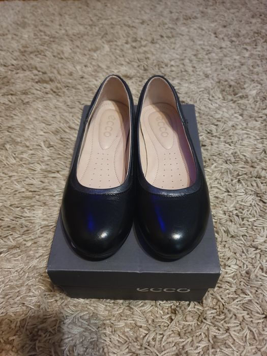 Продам туфлі Ecco 34р