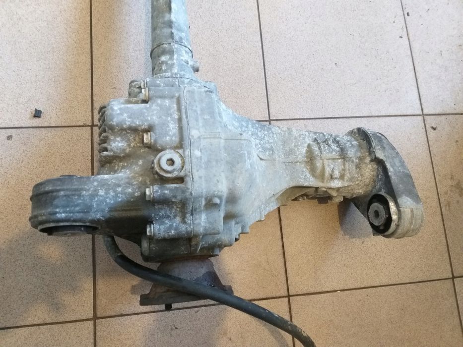 Most przód Cayenne 4.5 Turbo 0AA409508B Jte