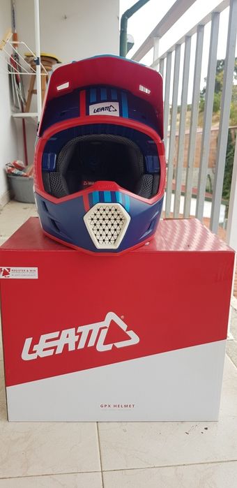 Capacete leatt / óculos 100%
