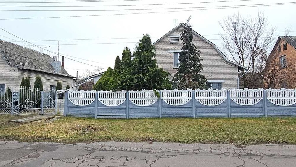 смт. Згурівка, доглянуто, чисто, зроблено ремонт. Можна по сертифікату