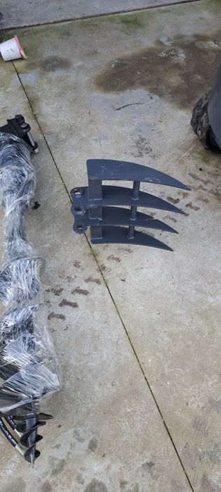 Mini giratoria NOVA 1 tonelada  C/ 7 acessórios