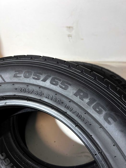 Pneus Pirelli Carrier - 205/65/16C - Excelentes