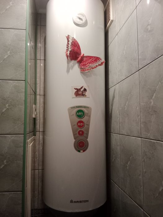 Бойлер Арістон на 80 літрів