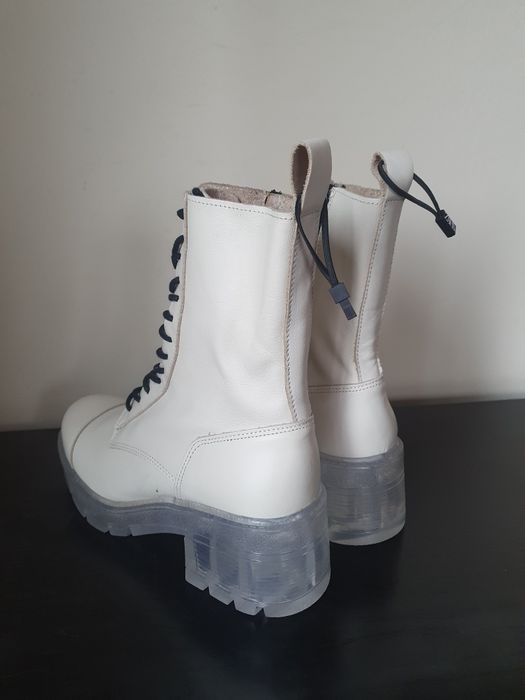 Buty ze skóry z Zary