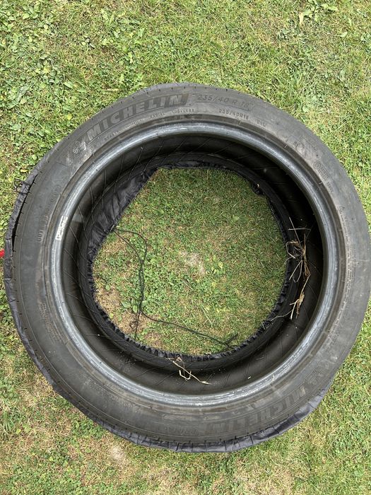 Opony MICHELIN primacy 235/40R18