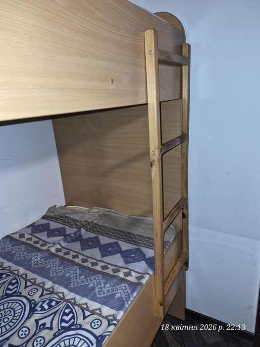 Дитяче двоярусне ліжко з шухлядами