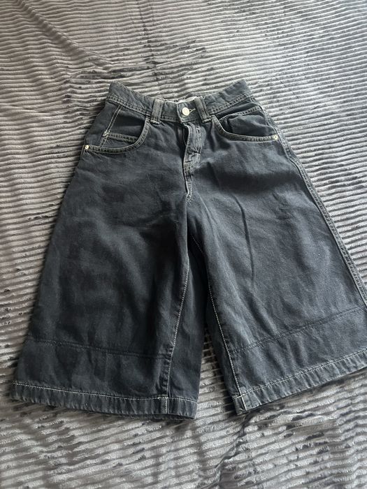 Джинсові шорти.