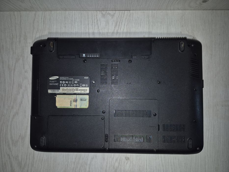 Ноутбук Samsung  R530
