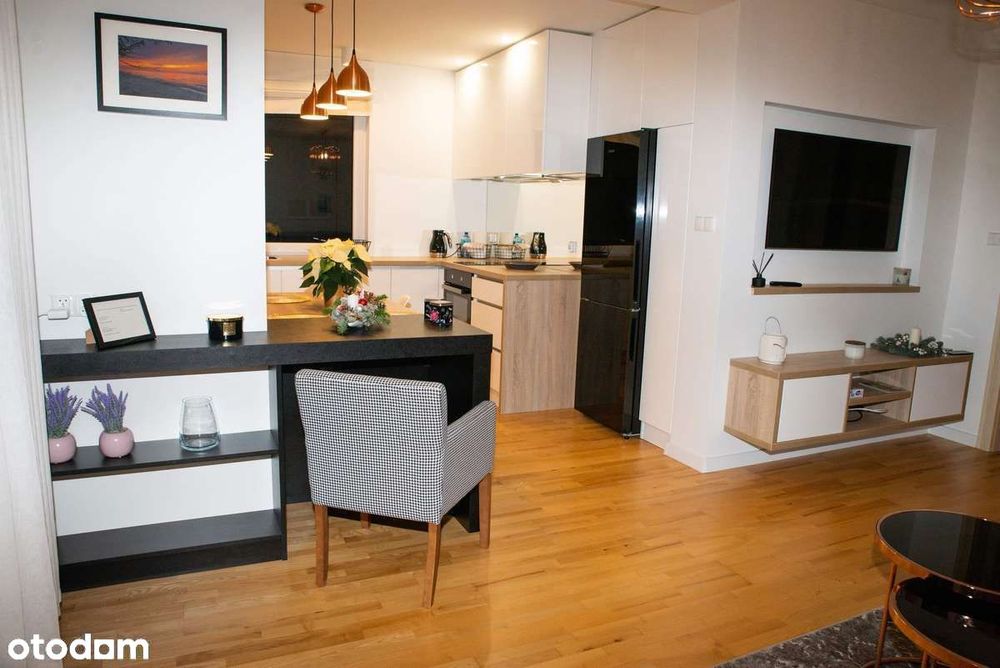 Dwa zarabiające apartamenty 600 m. do morza w Jastrzębiej Górze.