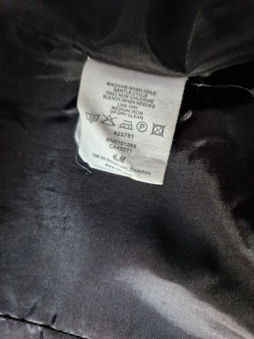 Płaszcz retro taki jak gotycki czarny 34 na 146cm wzrostu Divided H&M