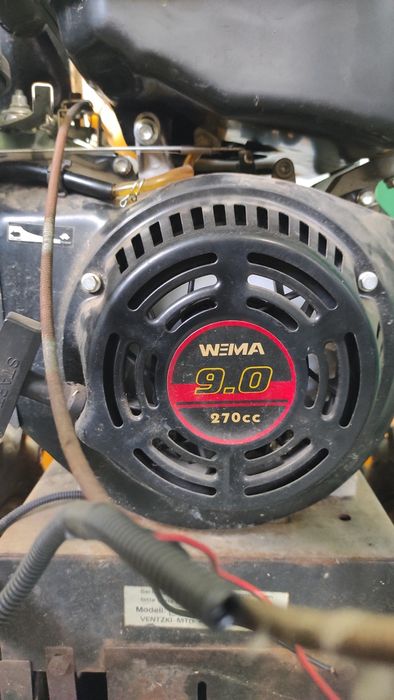 Снегоуборщік. Снегоуборочна.