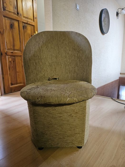 Zestaw 2 puf z funkcją przechowywania