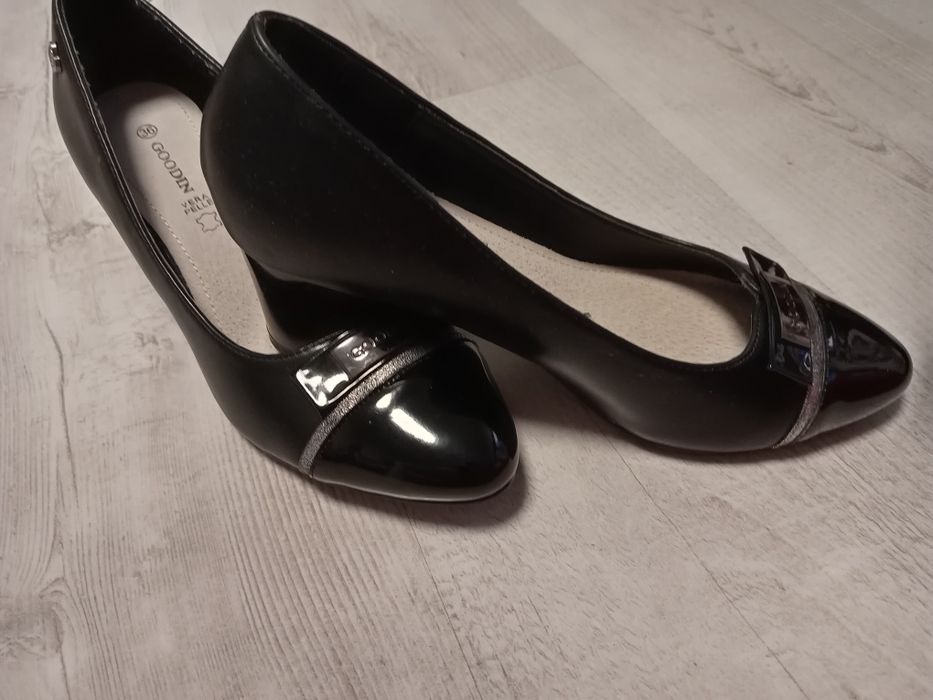 Buty damskie czarne 36