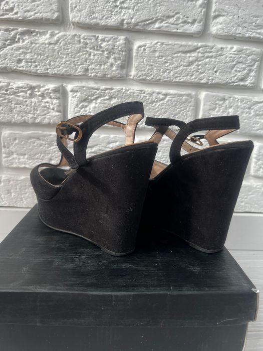 Замшеві босоніжки