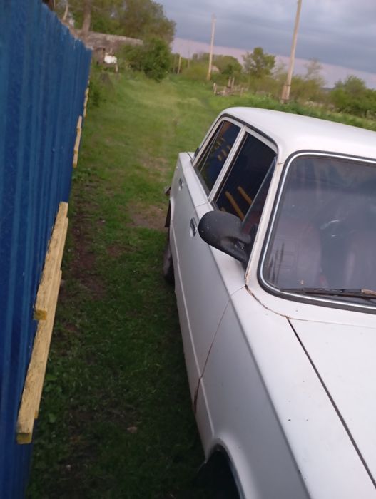 Продам ваз 21011