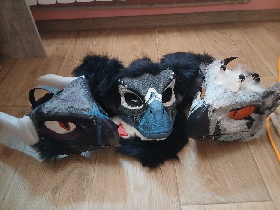 Обменяю/ продам 3 фурри маски. Только лотом. Раптор