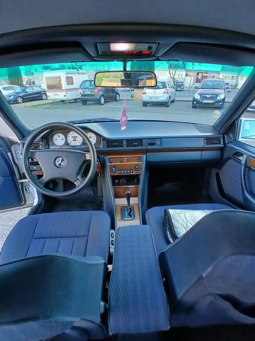 Mercedes benz E. 2.5 caixa automática