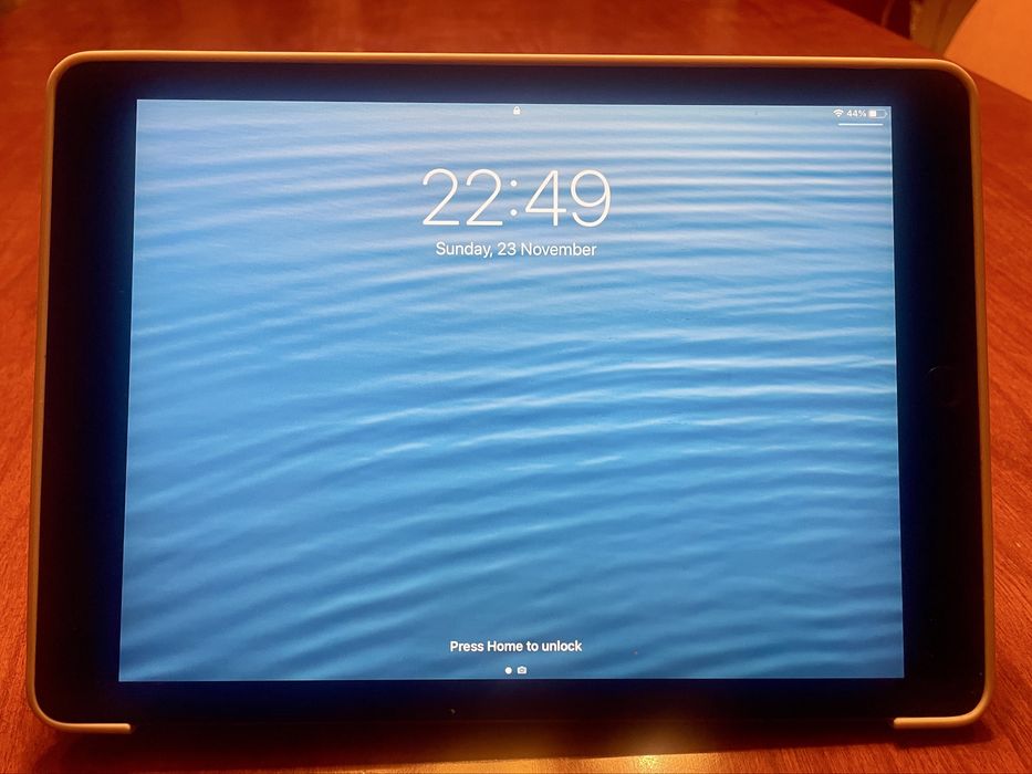 Vendo iPad Air 2 com 128GB wifi e celular