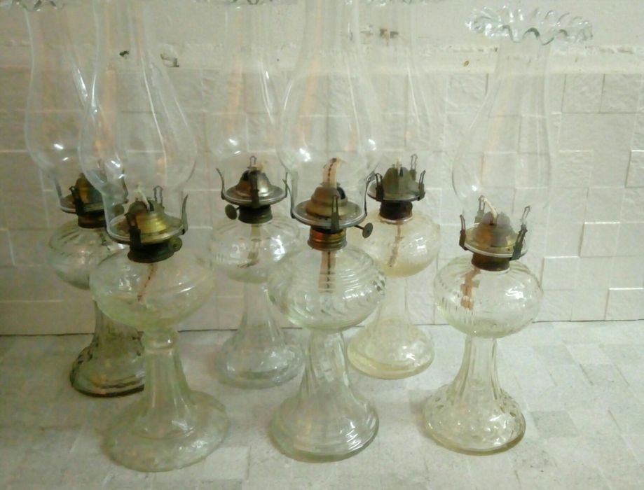 Candeeiros a petróleo antigos