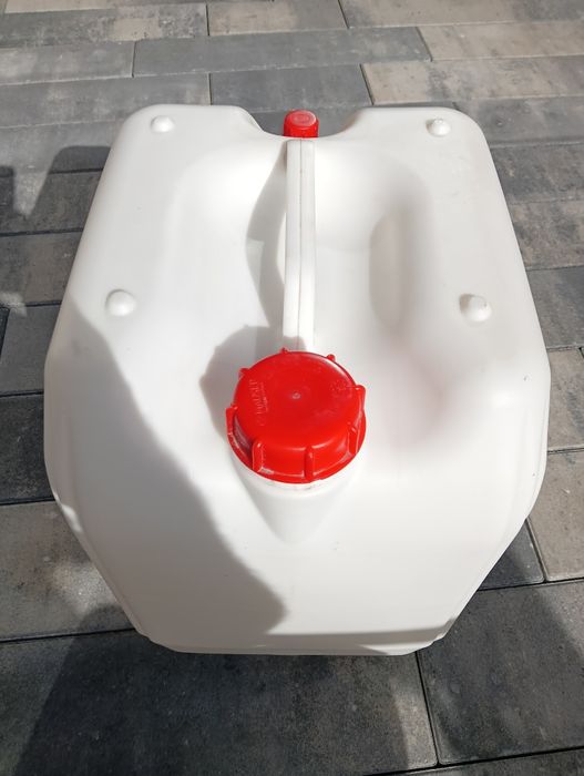 Baniak, kanister 30 litrowy.