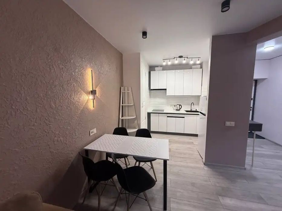 Оренда 2к квартири в жк Барви