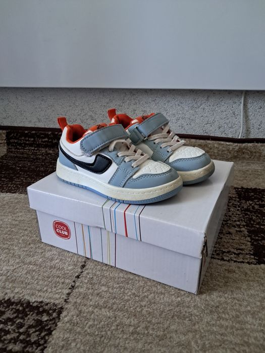 Кросівки дитячі paliament 27 р. в гарному стані