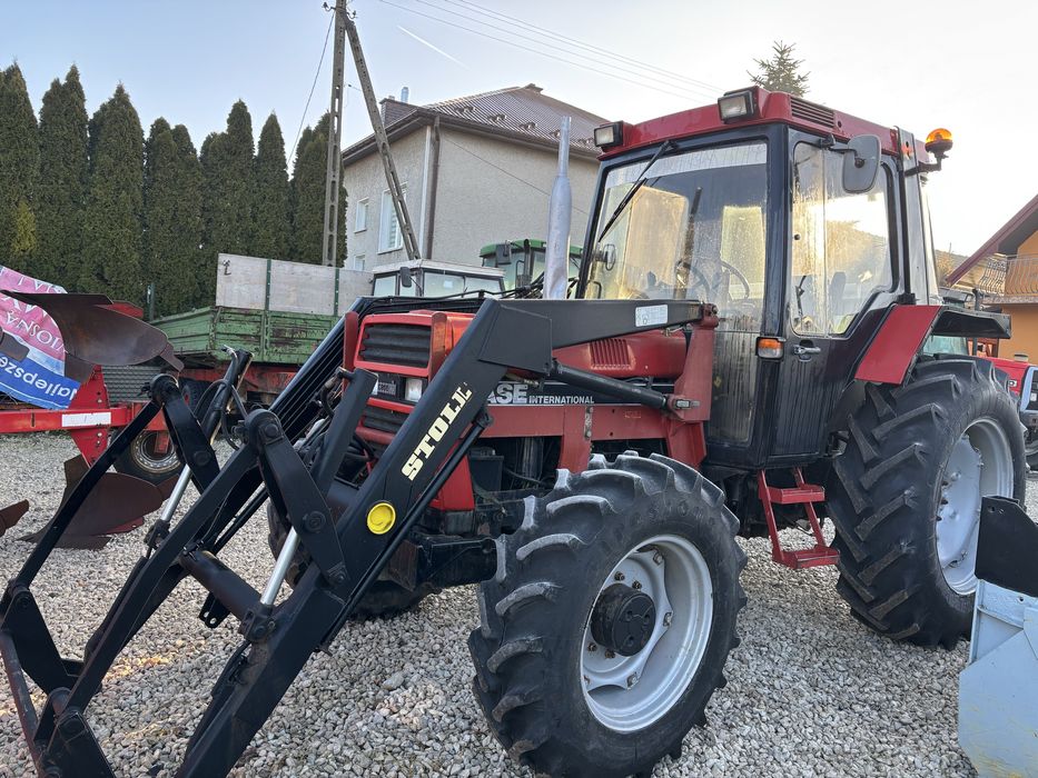 Ciągnik rolniczy CASE International