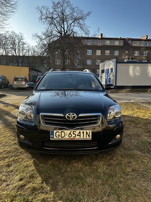 TOYOTA Avensis kombi