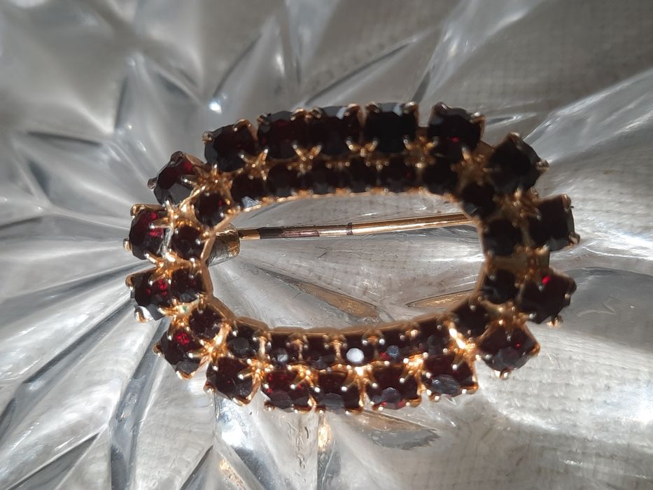 Брошь старинная с гранатами  Чехия.