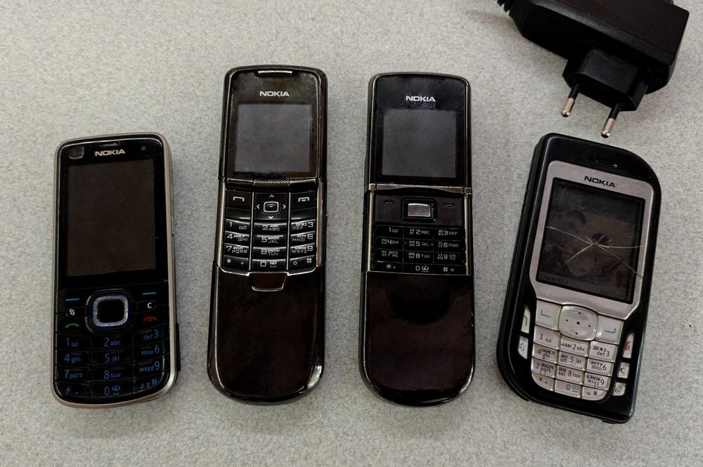 nokia 8800 - купити телефони та аксесуари - Ціна на OLX.ua