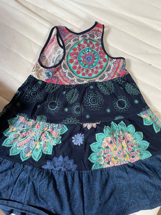 Vendo vestidos menina Desigual