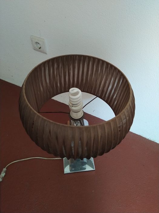Conjunto de candeeiros (Teto e mesinha de cabeceira)