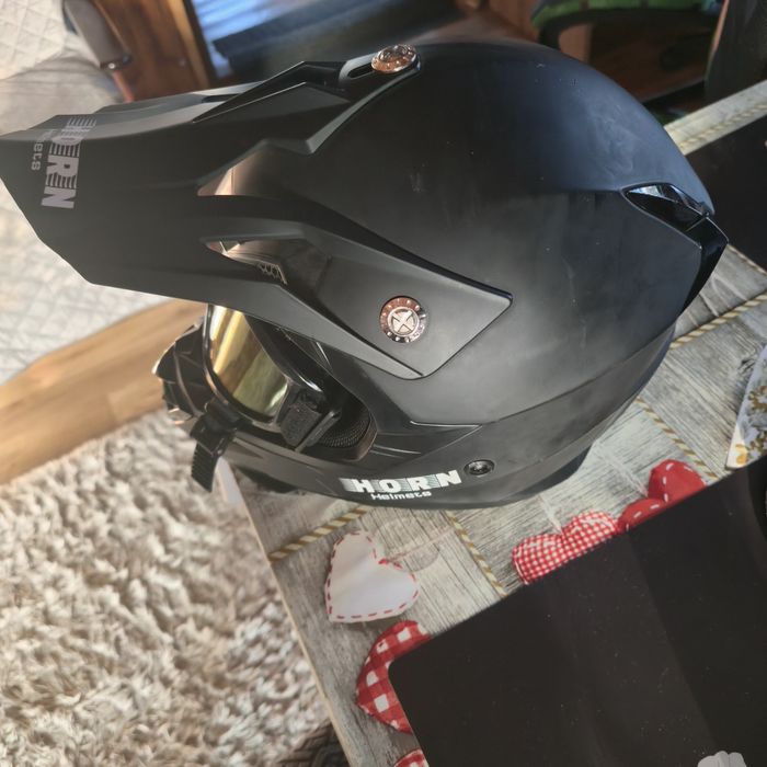 Kask rowerowy lub Motorowy