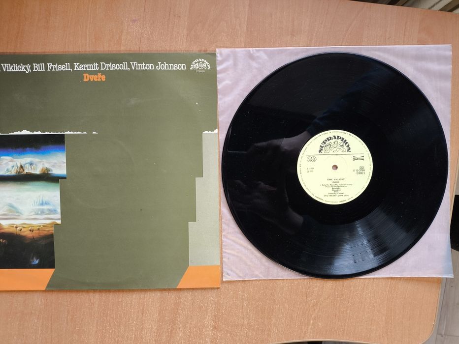 Виниловые пластинки 8 штук одним лотом джаз рок классика