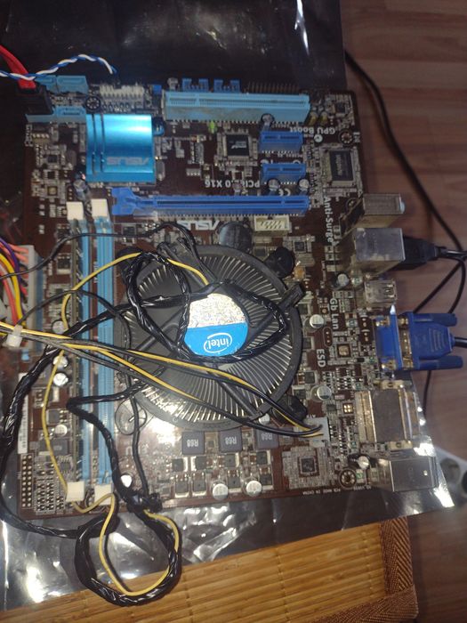 Icore5 2300 мать Asus P8H61-M LE 8gb оперативы.