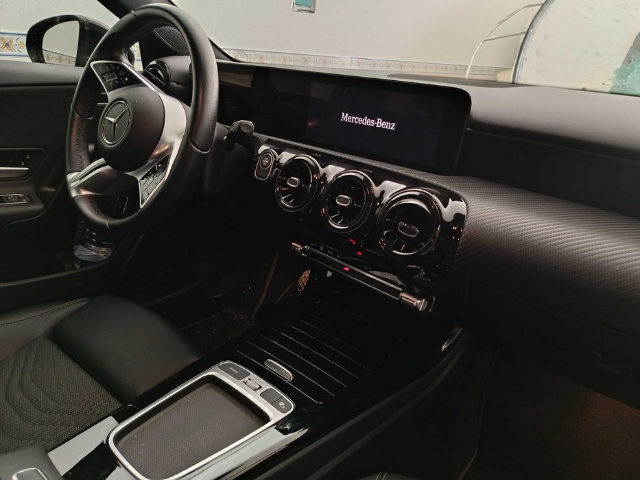 Vendo Mercedez Benz A250e, Hibrido Plug In, como novo, Com Garantia de Fabrica