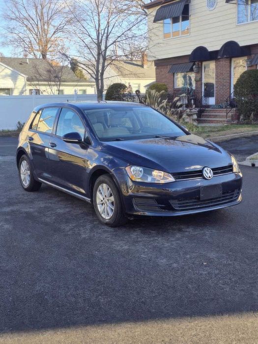 Volkswagen Golf      2015