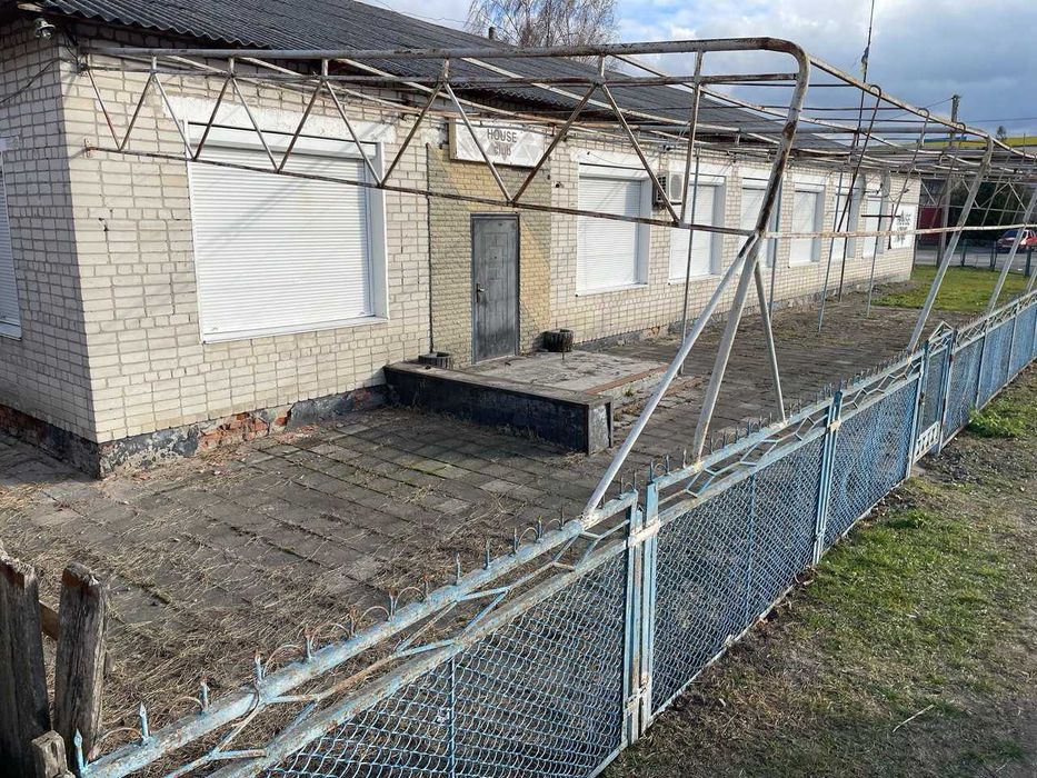 Продаж або оренда приміщення (колишній бар) з твердопаливним опаленням