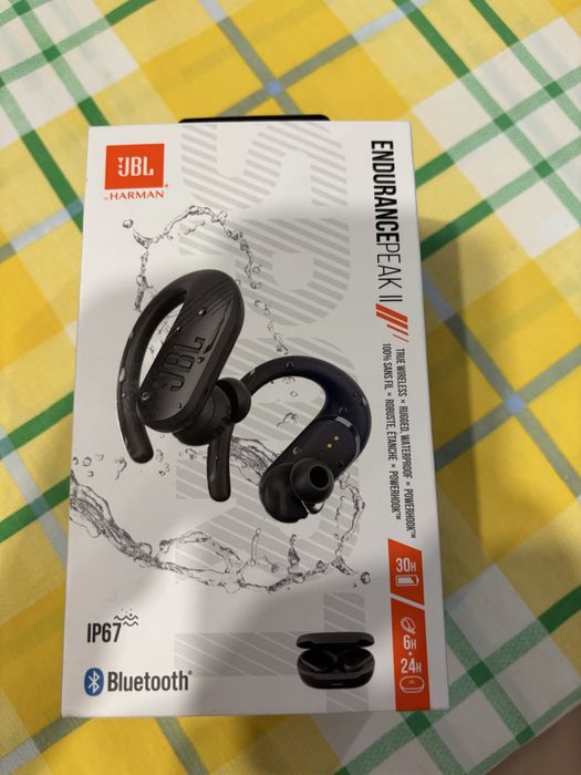 Auriculares JBL endurance peak II preto